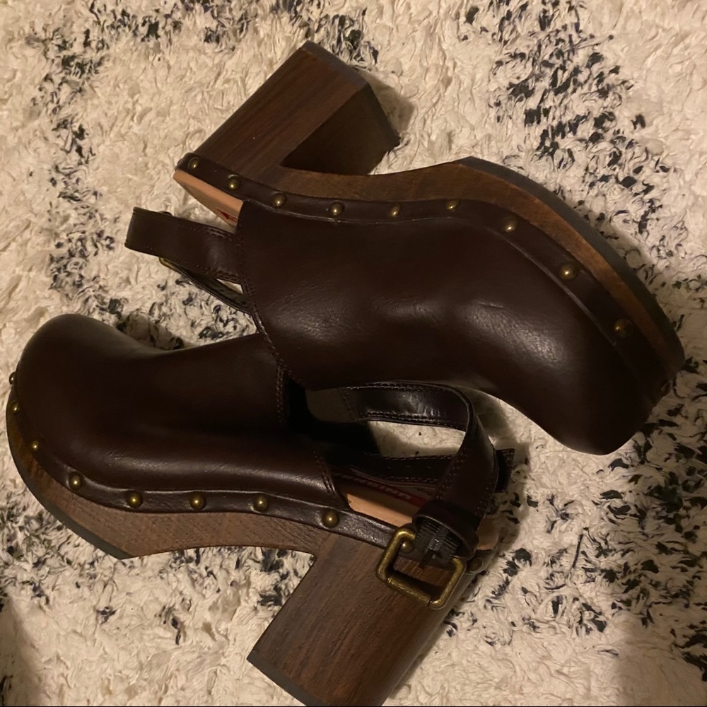 💓3 FOR $25💓 brown clog heels